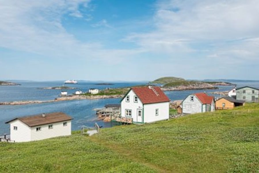 18 Day Greenland, Labrador and Newfoundland Battle_Harbour_Canada_HGR_116873_1920_Photo_Karsten_Bidstrup