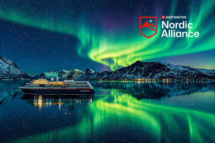 Hurtigruten - Northen Lights over Ship with Nordic Alliance Logo