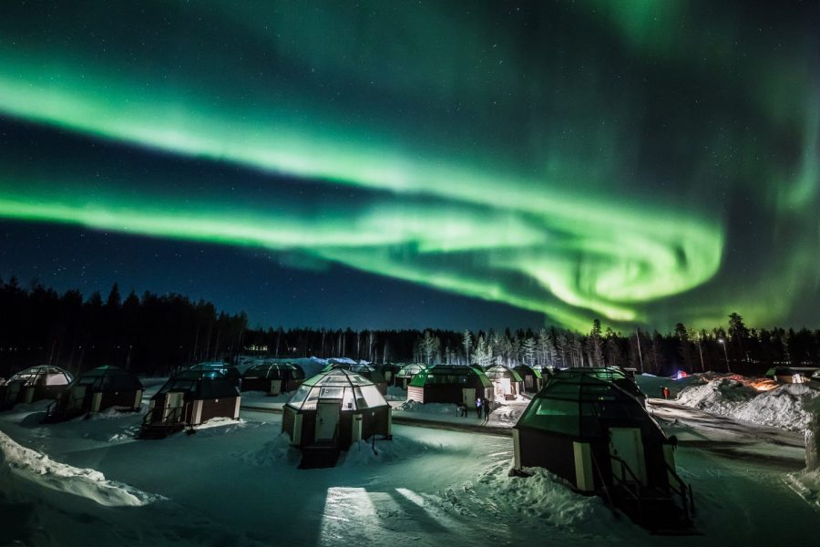 Northern-lights-Glass-igloos-Rovaniemi-Lapland-Arctic-SnowHotel-Glass-Igloos-1600x960