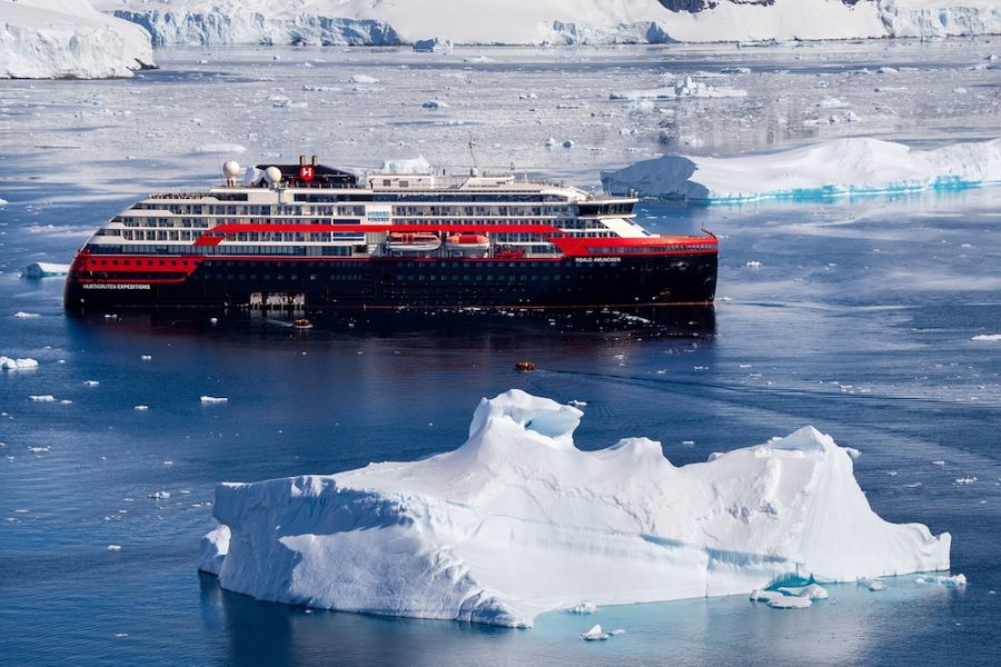 Port_Charcot_Antarctica_HX_42040_Photo_Espen_Mills