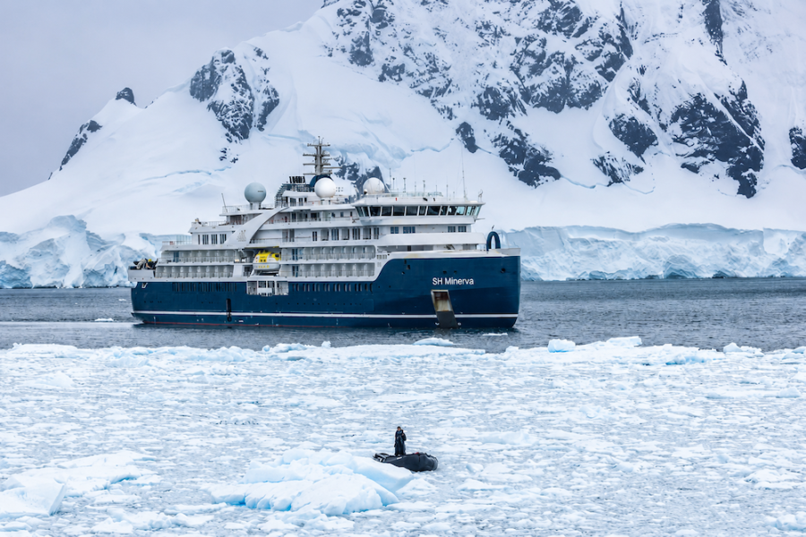 Swan Hellenic Antarctica - Minerva and Zodiac